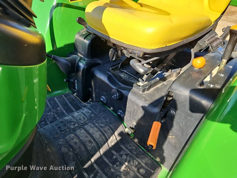 image for item LB9779 2008 John Deere 4320 MFWD tractor