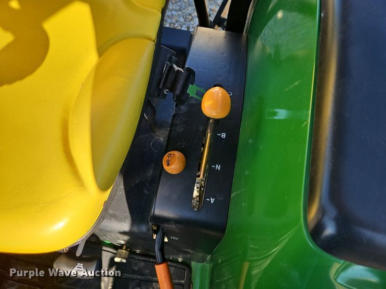 image for item LB9779 2008 John Deere 4320 MFWD tractor