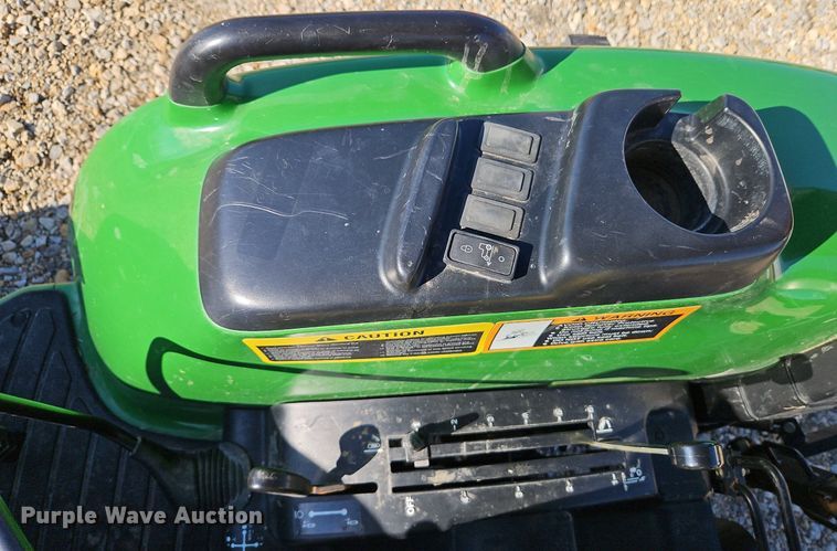 image for item LB9779 2008 John Deere 4320 MFWD tractor