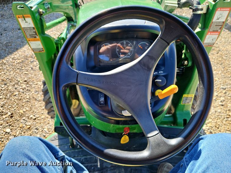 image for item LB9779 2008 John Deere 4320 MFWD tractor