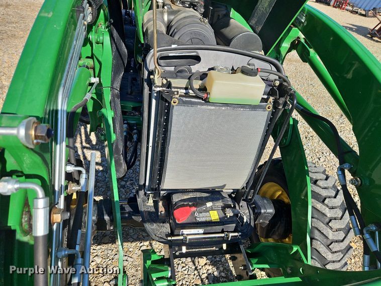 image for item LB9779 2008 John Deere 4320 MFWD tractor