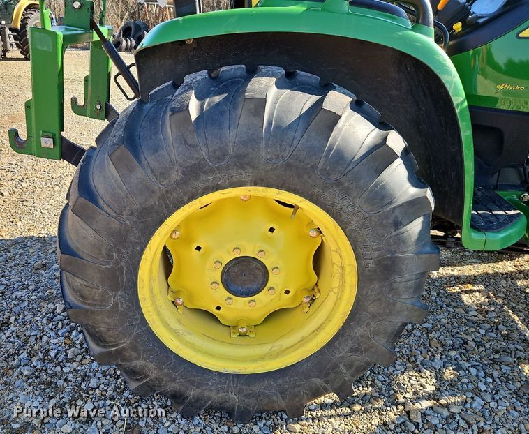 image for item LB9779 2008 John Deere 4320 MFWD tractor