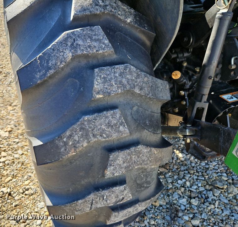 image for item LB9779 2008 John Deere 4320 MFWD tractor