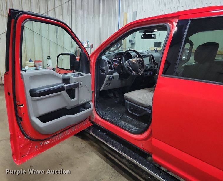 image for item LC9808 2019 Ford F150 SuperCrew pickup truck