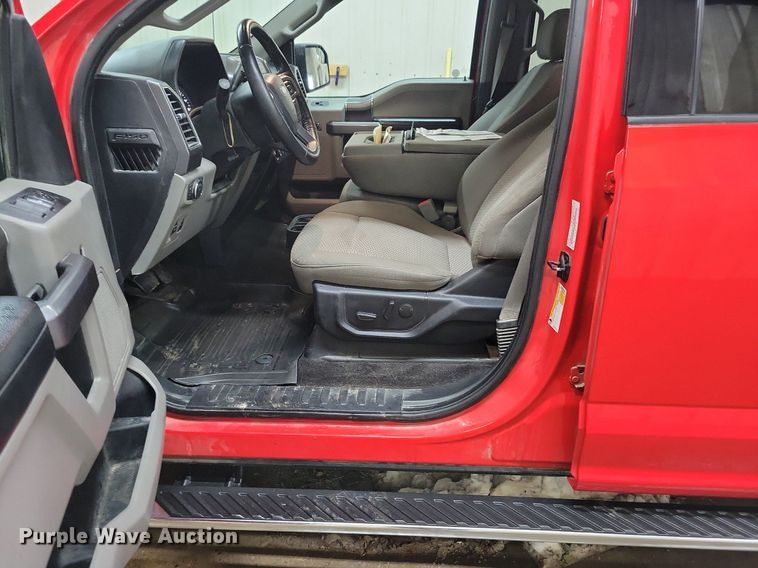 image for item LC9808 2019 Ford F150 SuperCrew pickup truck