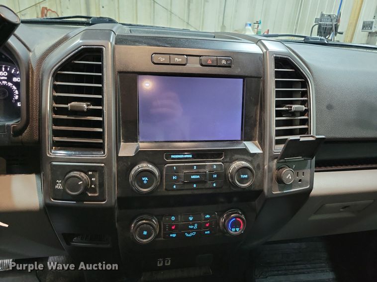 image for item LC9808 2019 Ford F150 SuperCrew pickup truck