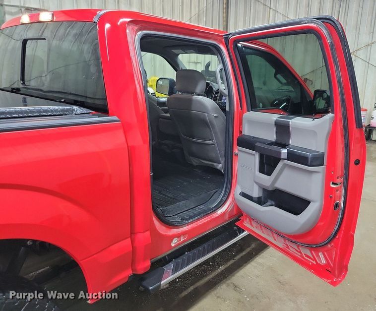 image for item LC9808 2019 Ford F150 SuperCrew pickup truck