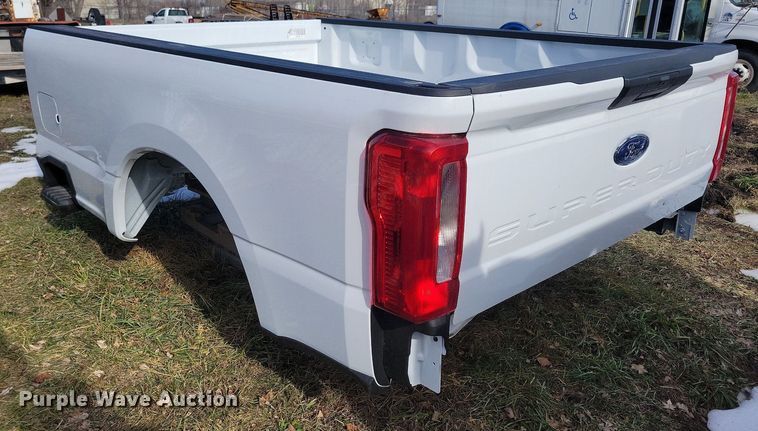 image for item LC9816 2023 Ford F250 pickup truck bed