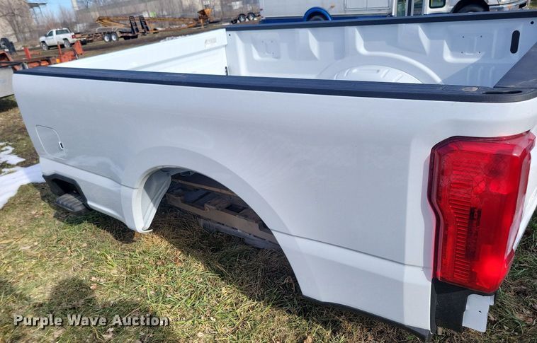 image for item LC9816 2023 Ford F250 pickup truck bed