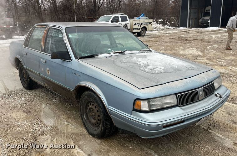 image for item LD9930 1993 Oldsmobile  Cutlass Ciera S 