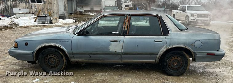 image for item LD9930 1993 Oldsmobile  Cutlass Ciera S 