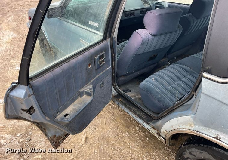 image for item LD9930 1993 Oldsmobile  Cutlass Ciera S 