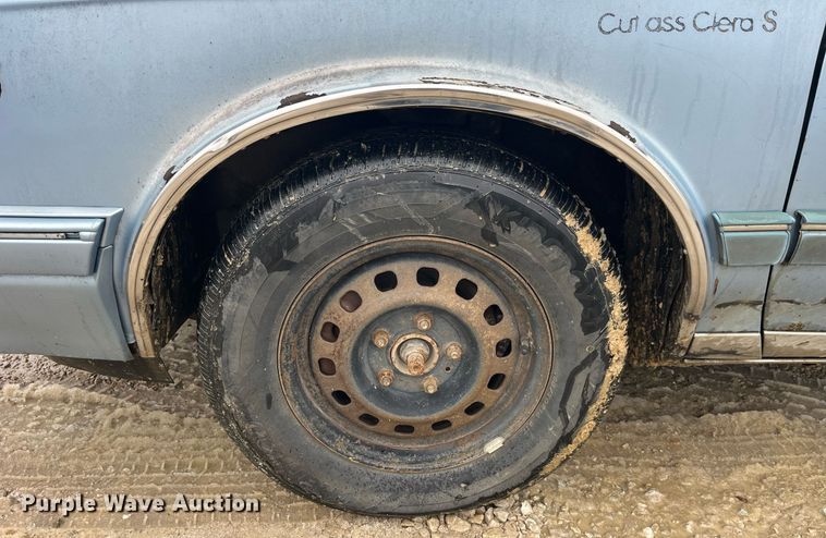 image for item LD9930 1993 Oldsmobile  Cutlass Ciera S 