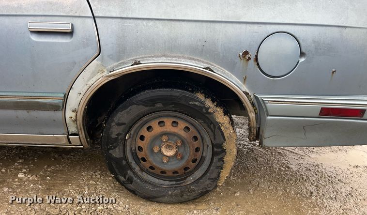 image for item LD9930 1993 Oldsmobile  Cutlass Ciera S 