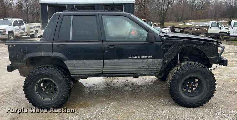 image for item LD9931 1998 Jeep Grand Cherokee Laredo SUV