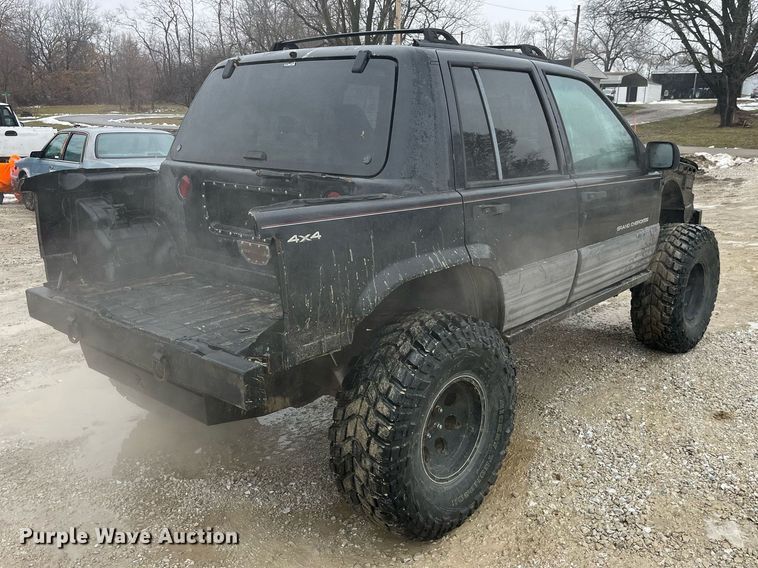 image for item LD9931 1998 Jeep Grand Cherokee Laredo SUV