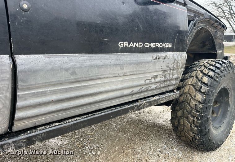 image for item LD9931 1998 Jeep Grand Cherokee Laredo SUV