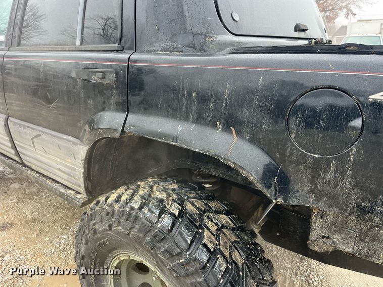 image for item LD9931 1998 Jeep Grand Cherokee Laredo SUV