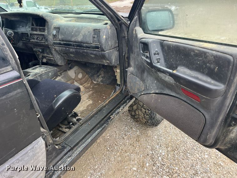 image for item LD9931 1998 Jeep Grand Cherokee Laredo SUV