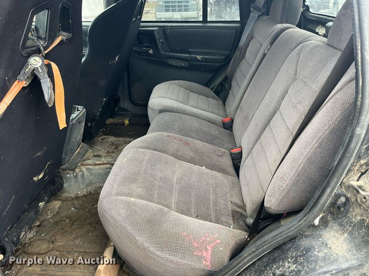image for item LD9931 1998 Jeep Grand Cherokee Laredo SUV