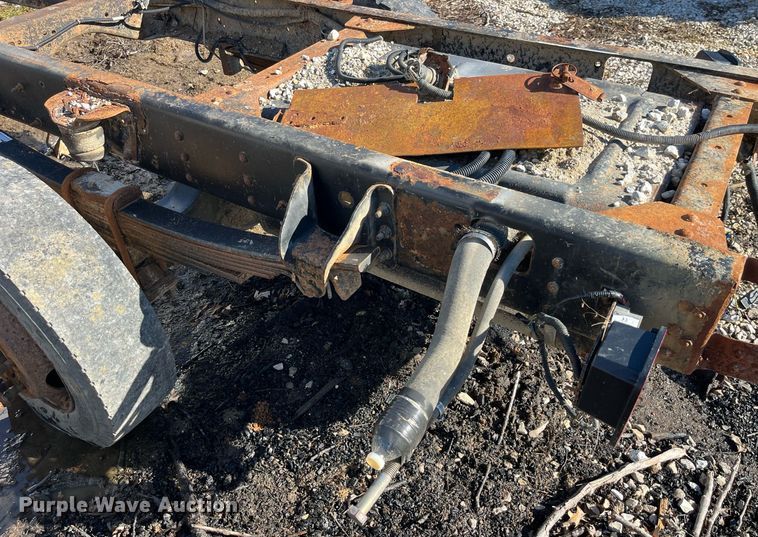 image for item LD9933 2006 Chevrolet C5500 truck cab and chassis