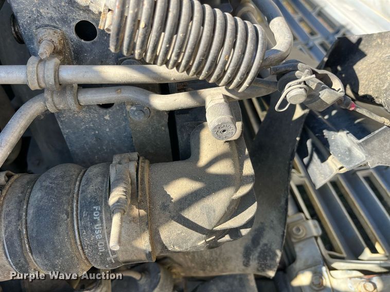 image for item LD9933 2006 Chevrolet C5500 truck cab and chassis