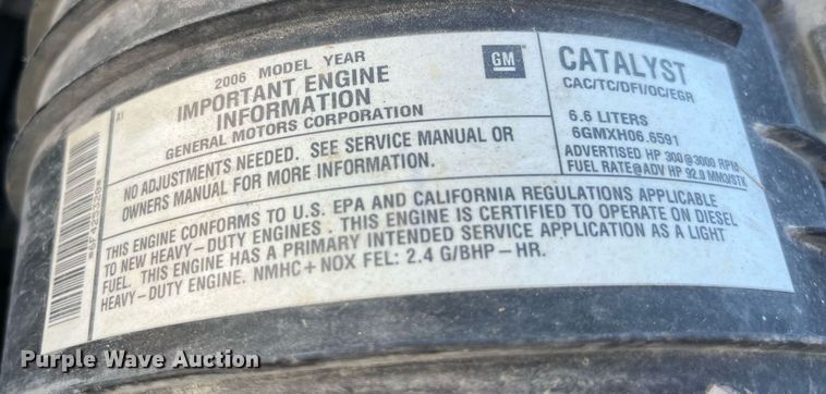 image for item LD9933 2006 Chevrolet C5500 truck cab and chassis