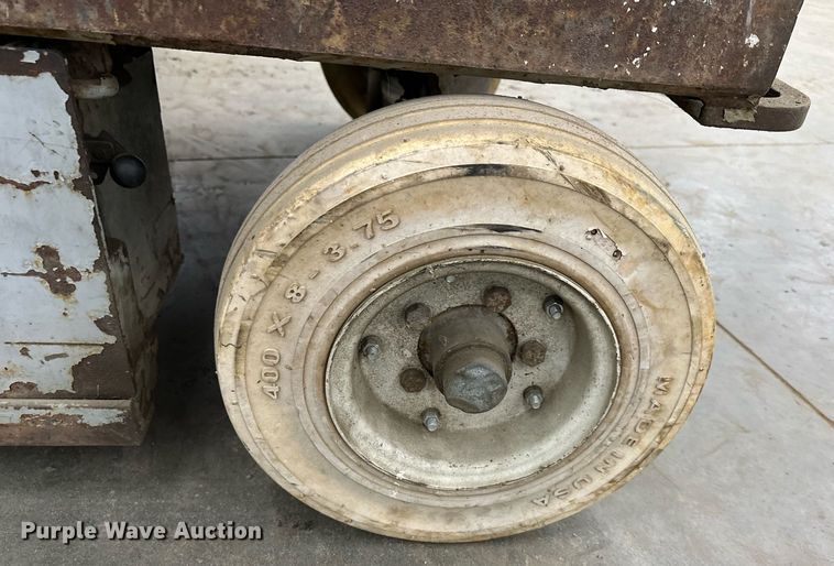 image for item LH9040 Skyjack  4830 scissor lift