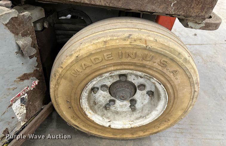 image for item LH9040 Skyjack  4830 scissor lift