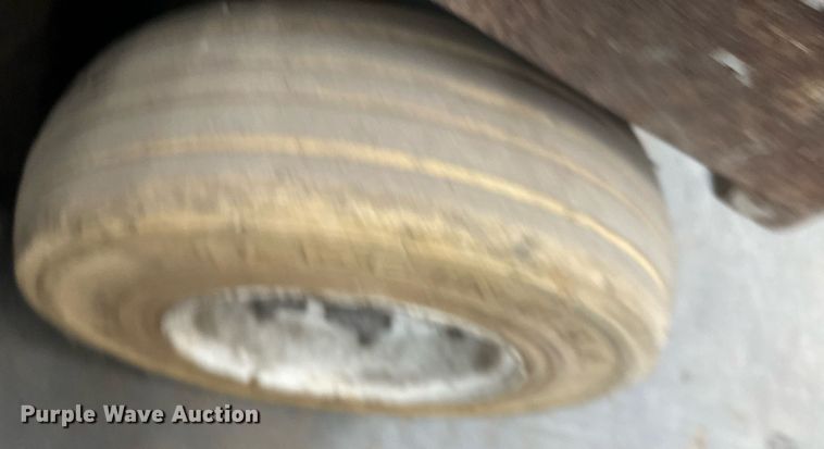 image for item LH9040 Skyjack  4830 scissor lift