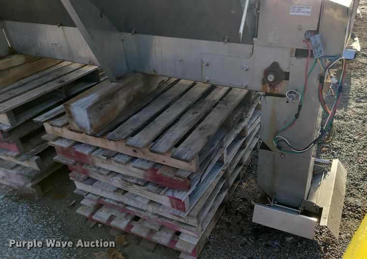 image for item LJ9506 Buyers Salt Dogg spreader