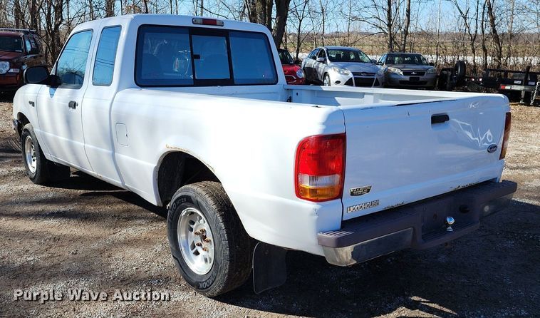 image for item LJ9527 1997 Ford Ranger SuperCab pickup truck