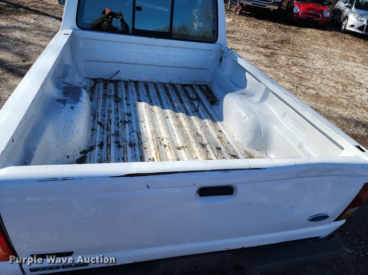 image for item LJ9527 1997 Ford Ranger SuperCab pickup truck