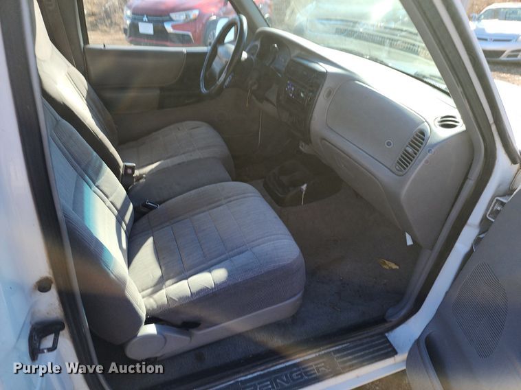 image for item LJ9527 1997 Ford Ranger SuperCab pickup truck