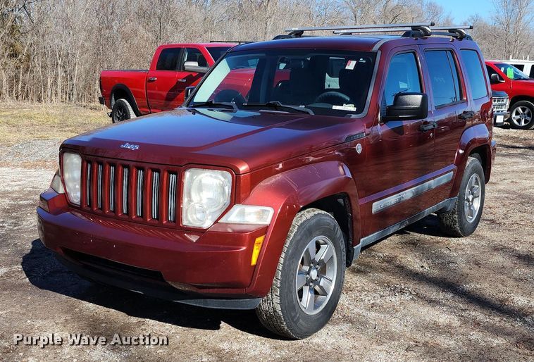 image for item LJ9528 2008 Jeep Liberty SUV