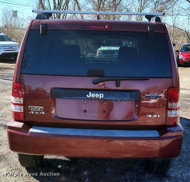 image for item LJ9528 2008 Jeep Liberty SUV