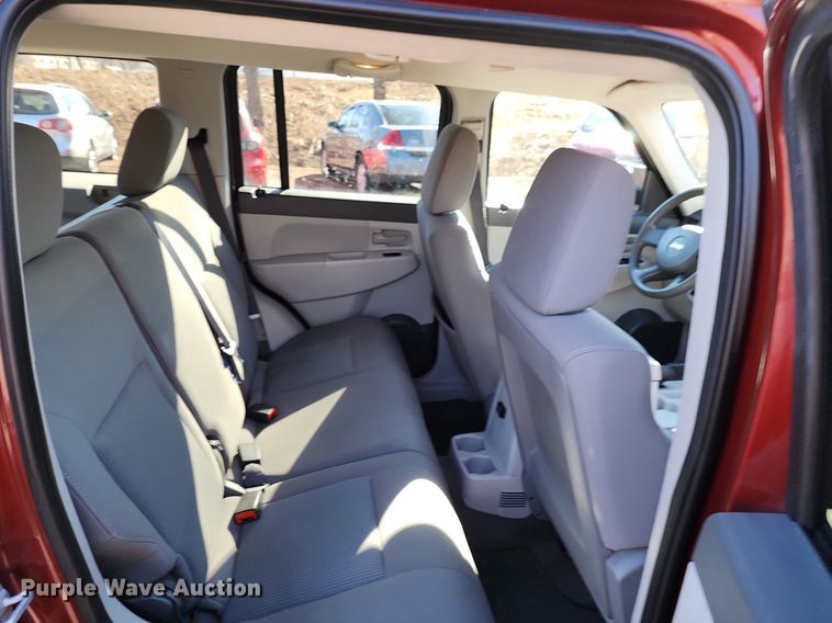 image for item LJ9528 2008 Jeep Liberty SUV