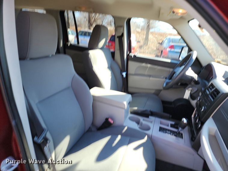 image for item LJ9528 2008 Jeep Liberty SUV