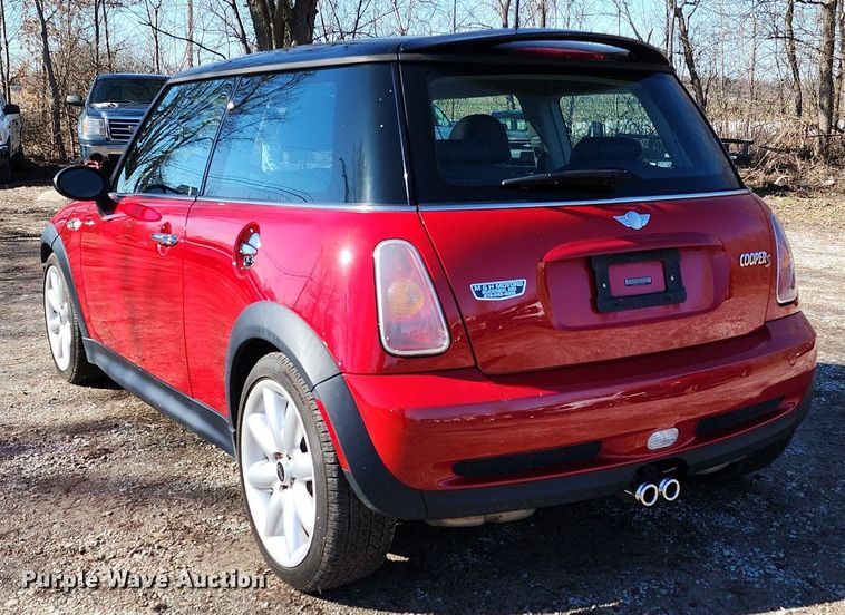 image for item LJ9530 2004 Mini Cooper S 