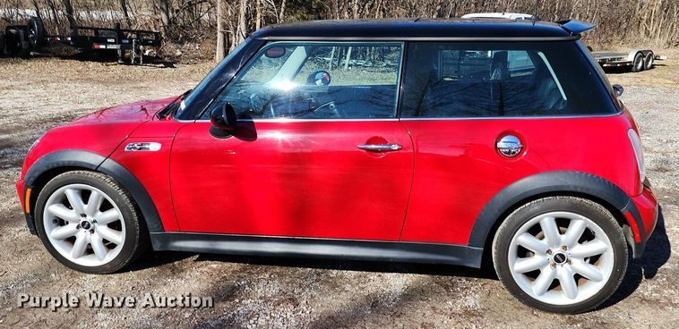 image for item LJ9530 2004 Mini Cooper S 