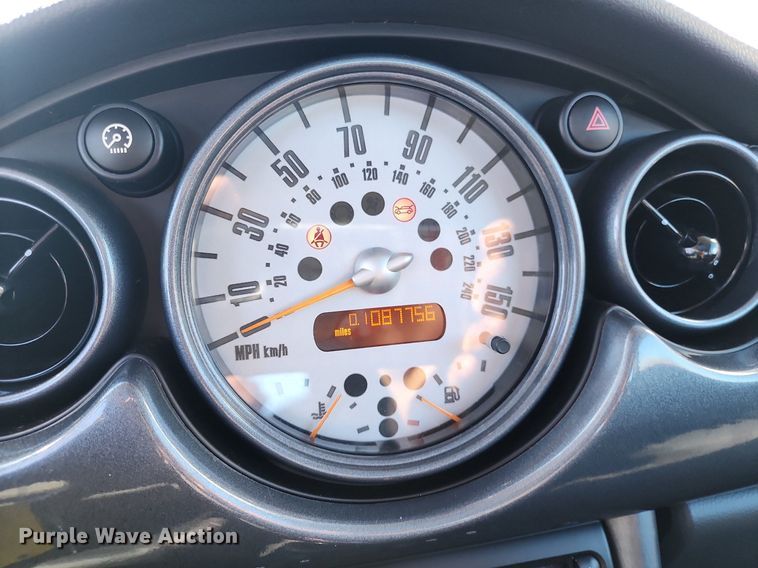 image for item LJ9530 2004 Mini Cooper S 