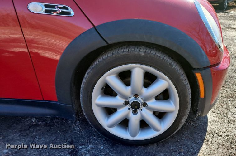 image for item LJ9530 2004 Mini Cooper S 