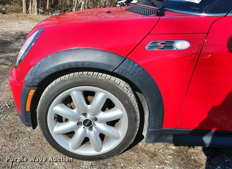 image for item LJ9530 2004 Mini Cooper S 