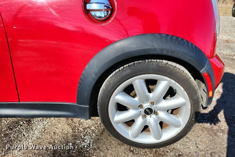 image for item LJ9530 2004 Mini Cooper S 