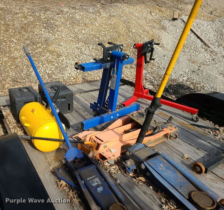 image for item LJ9535 Shop tools