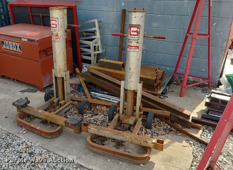 image for item LJ9535 Shop tools