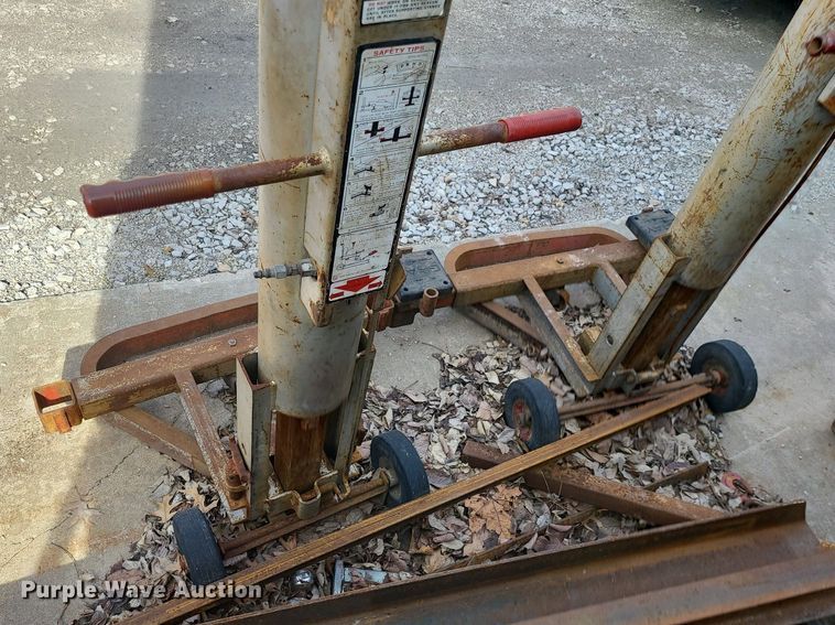 image for item LJ9535 Shop tools