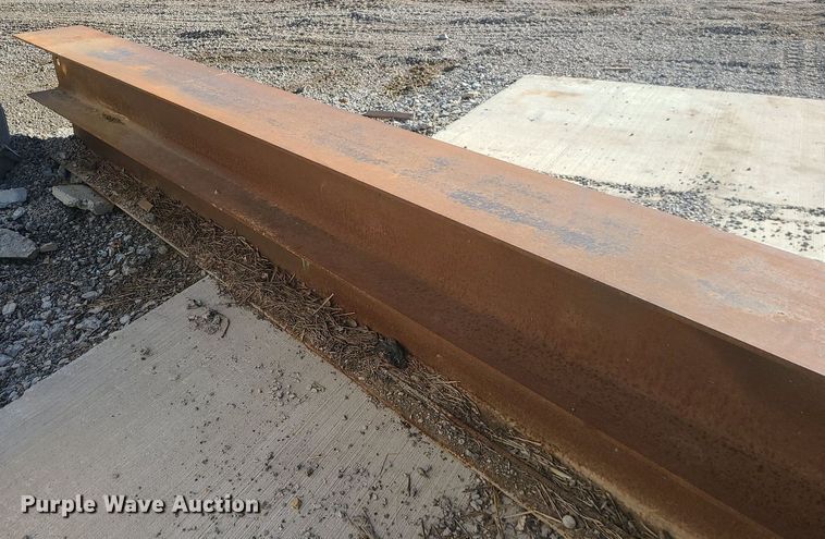 image for item LJ9539 (2) steel I-beams