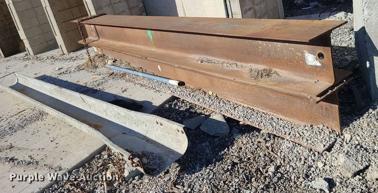 image for item LJ9539 (2) steel I-beams
