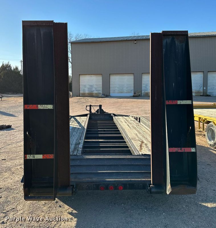 image for item LK9774 2009 Belshe  T18-3EP equipment trailer